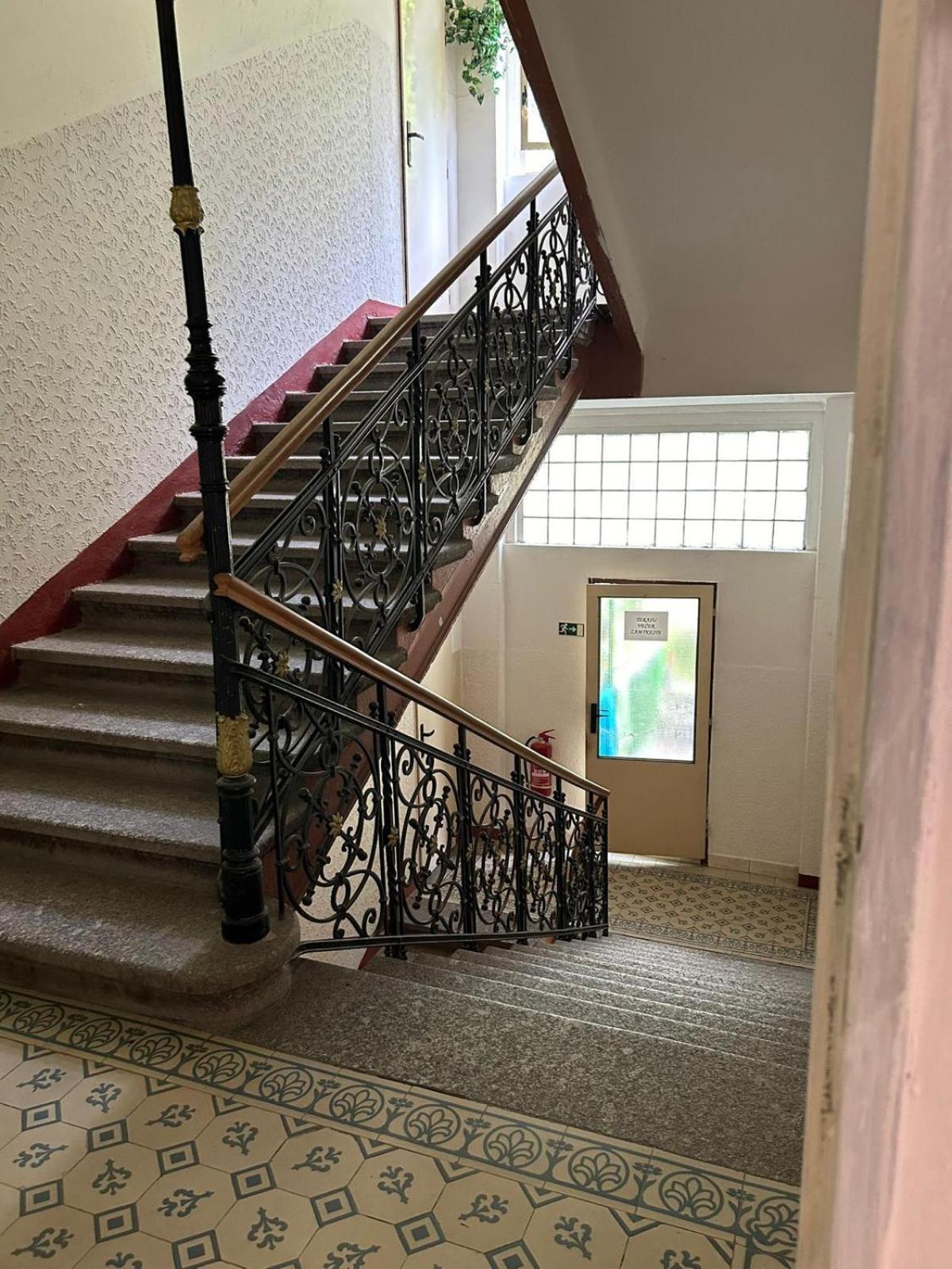 شقة Apartma V Srdci Karlovych Varu - Ondrejska 18 كارلوفي فاري المظهر الخارجي الصورة